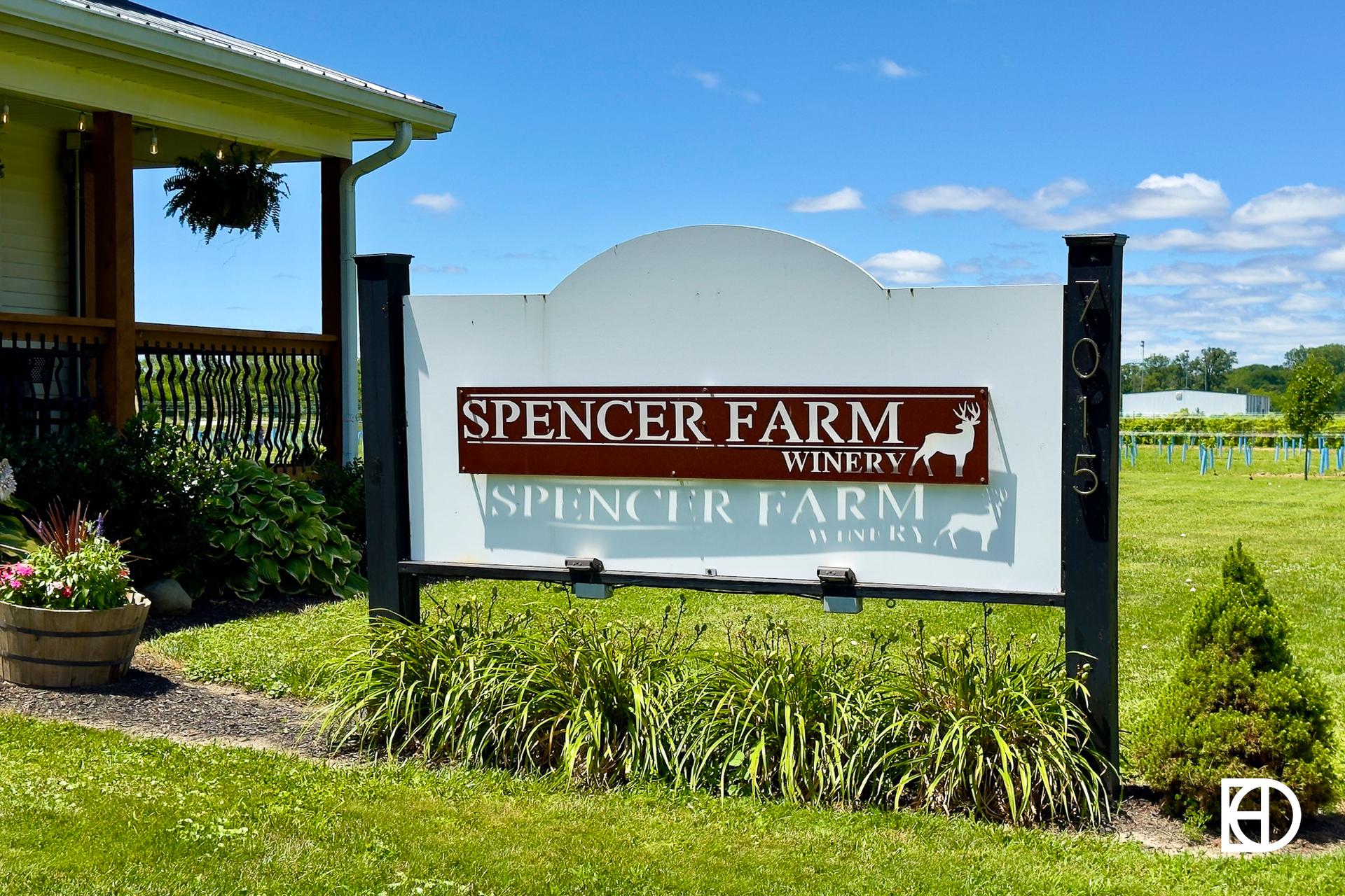 Sign for Spencer Farm Winery in Noblesville.