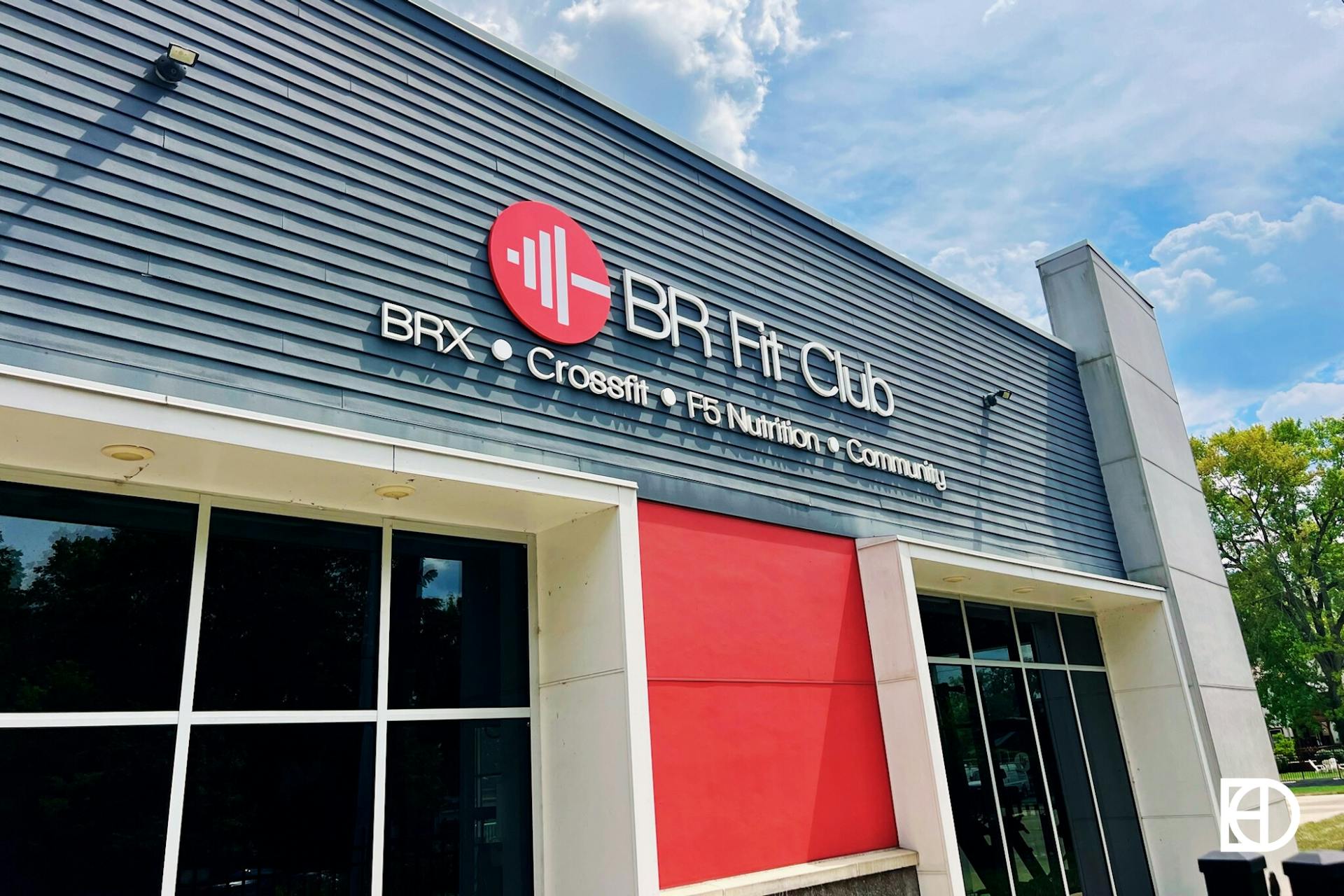 Outdoor photo of Broad Ripple Fit Club, showing entrance.